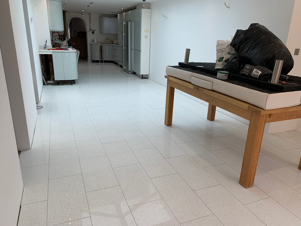 white quartz floor in Bedfordshire