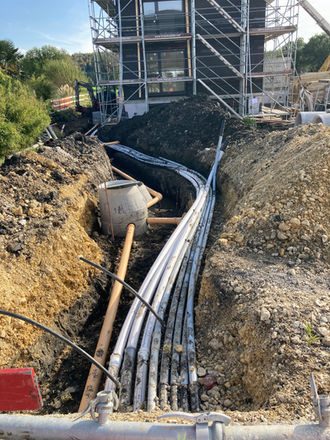 Verlegte Rohre und Leitungen  |  Erdformer