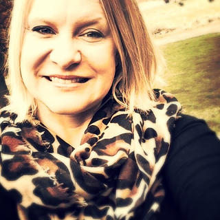 Writer: Maureen Hoffman