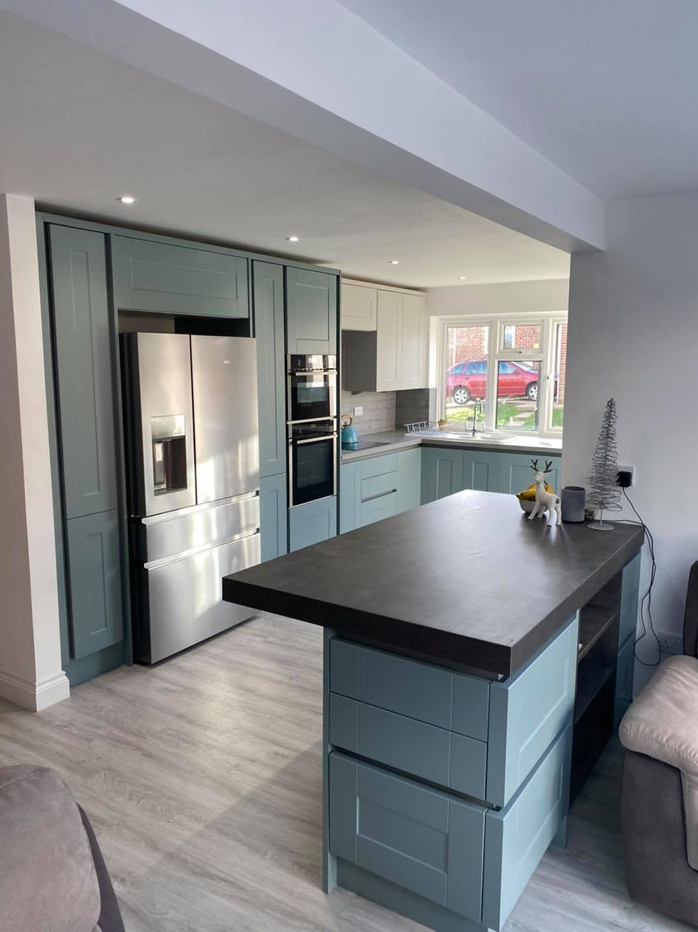 kitchen 2.jpg