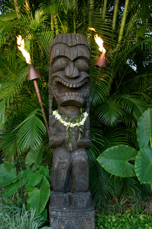 HH-B-Ext Tiki_s(2).jpg
