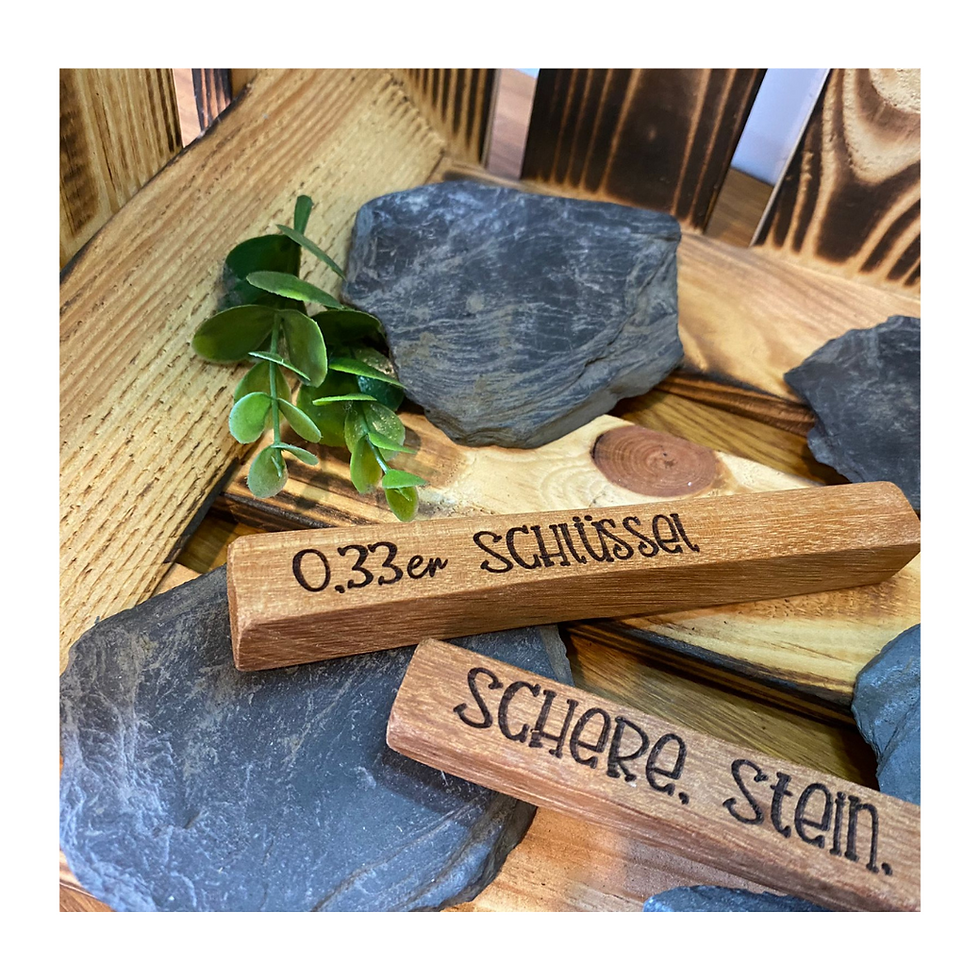Miniaturbild: "Nachhaltige Flaschenöffner aus Upcycling-Holz – mit oder ohne Magnet. Einzigartig, umweltfreundlich und stilvoll. Perfekt al
