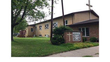 outdoor worship at immanuel lutheran church in Pepin,WI