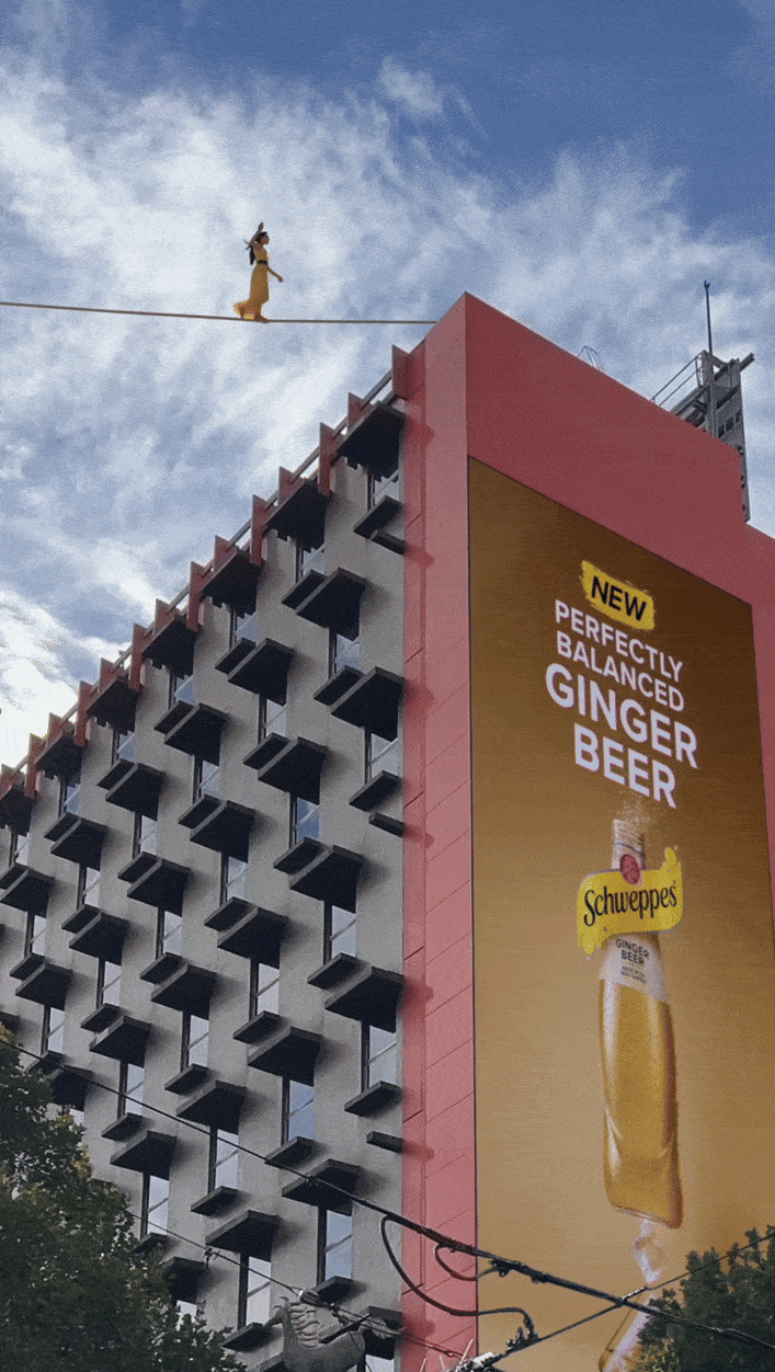 Schweppes1.gif