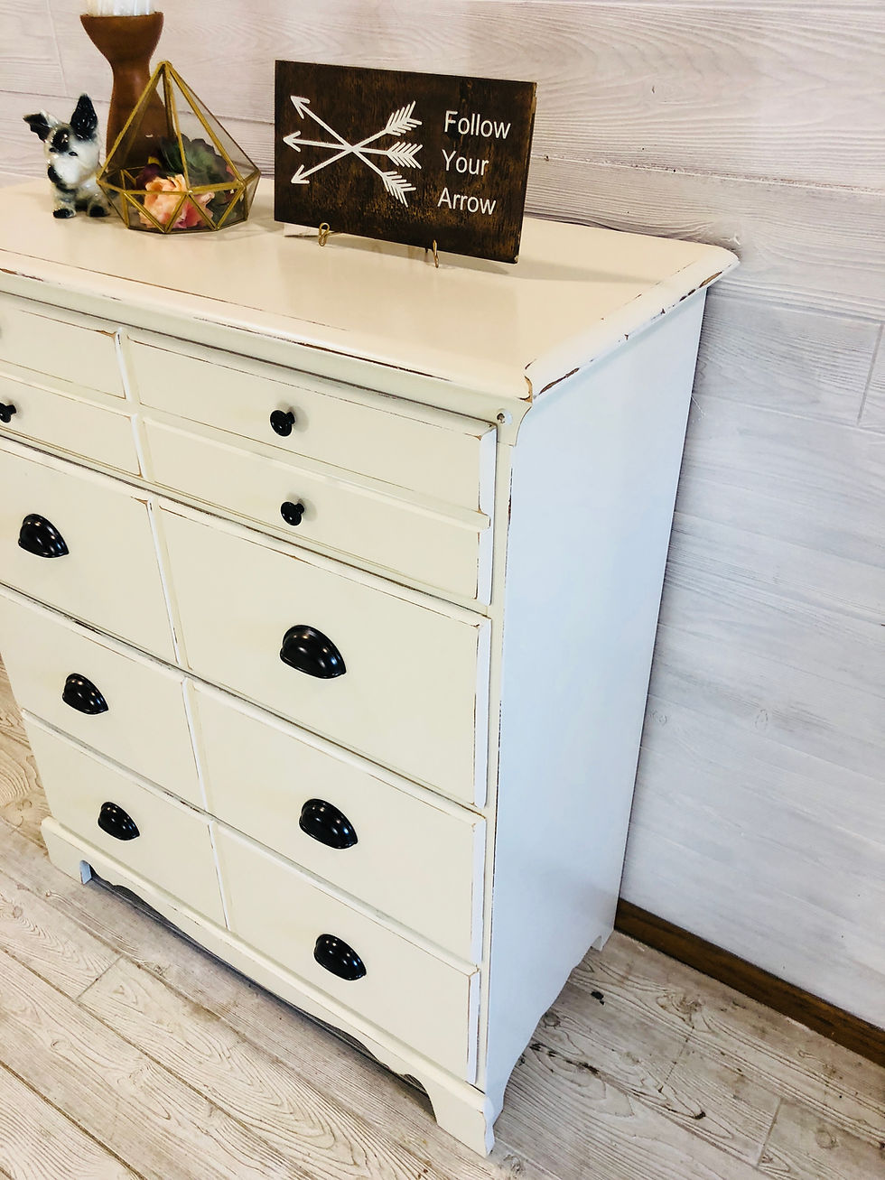 Thumbnail: Antique White 4 Drawer Dresser with Cup Pulls