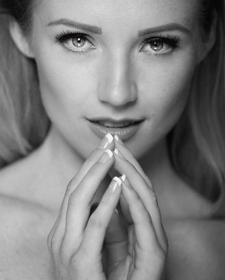 Veronica Farren actress model