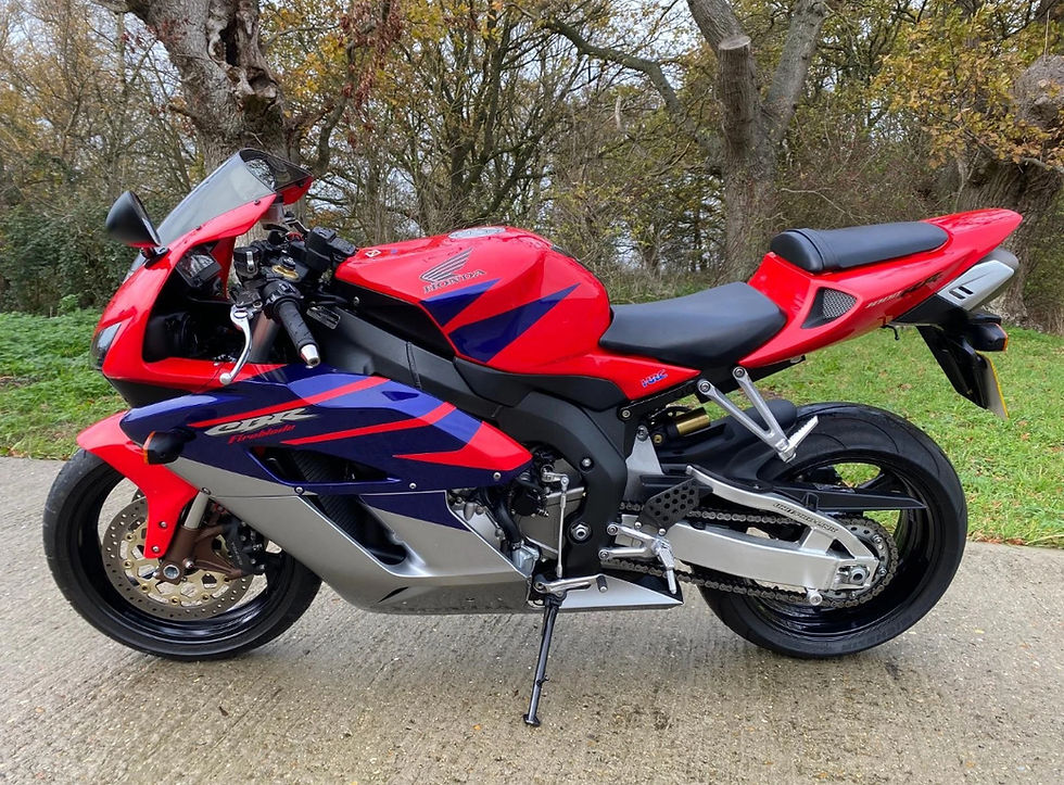 Thumbnail: HONDA CBR1000-RR FIRE BLADE, 5,544 MILES, STUNNING CONDITION SUPERBIKE