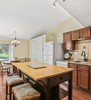9353 Ourtime Lane-19.jpg