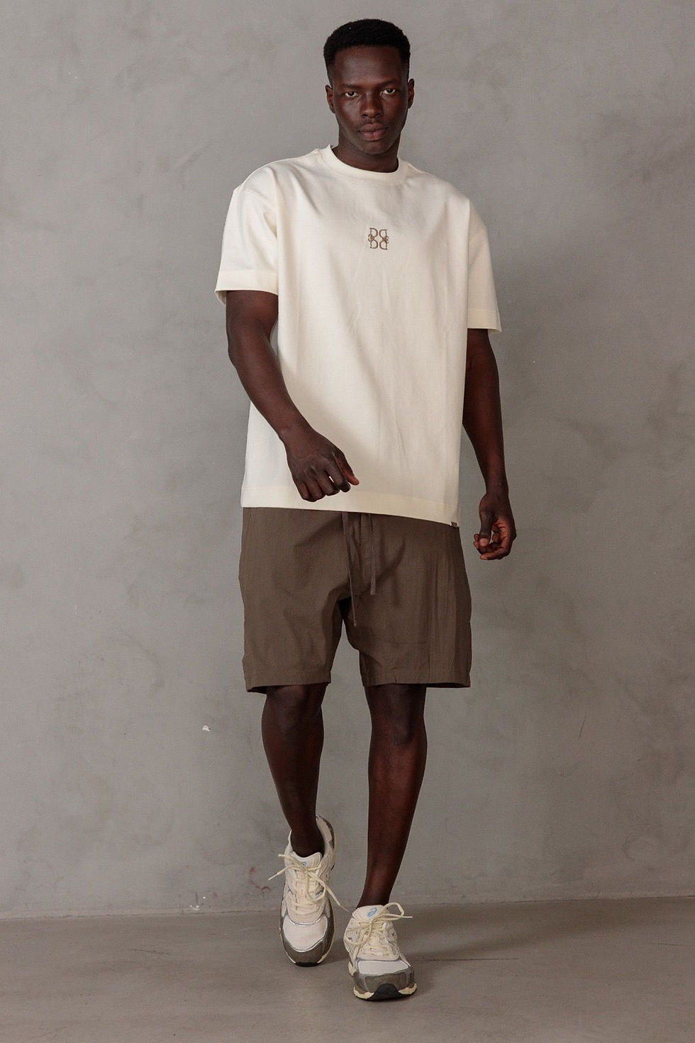 תמונה ממוזערת: בייסיק חתימה על הגב