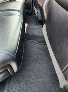 Professional interior detailing in Bozeman, Montana by Hollow Top Detailing. Deep-cleaned leather seats, stain-free carpets, and restored dashboard shine — perfect for drivers who want their vehicle’s cabin looking brand new.