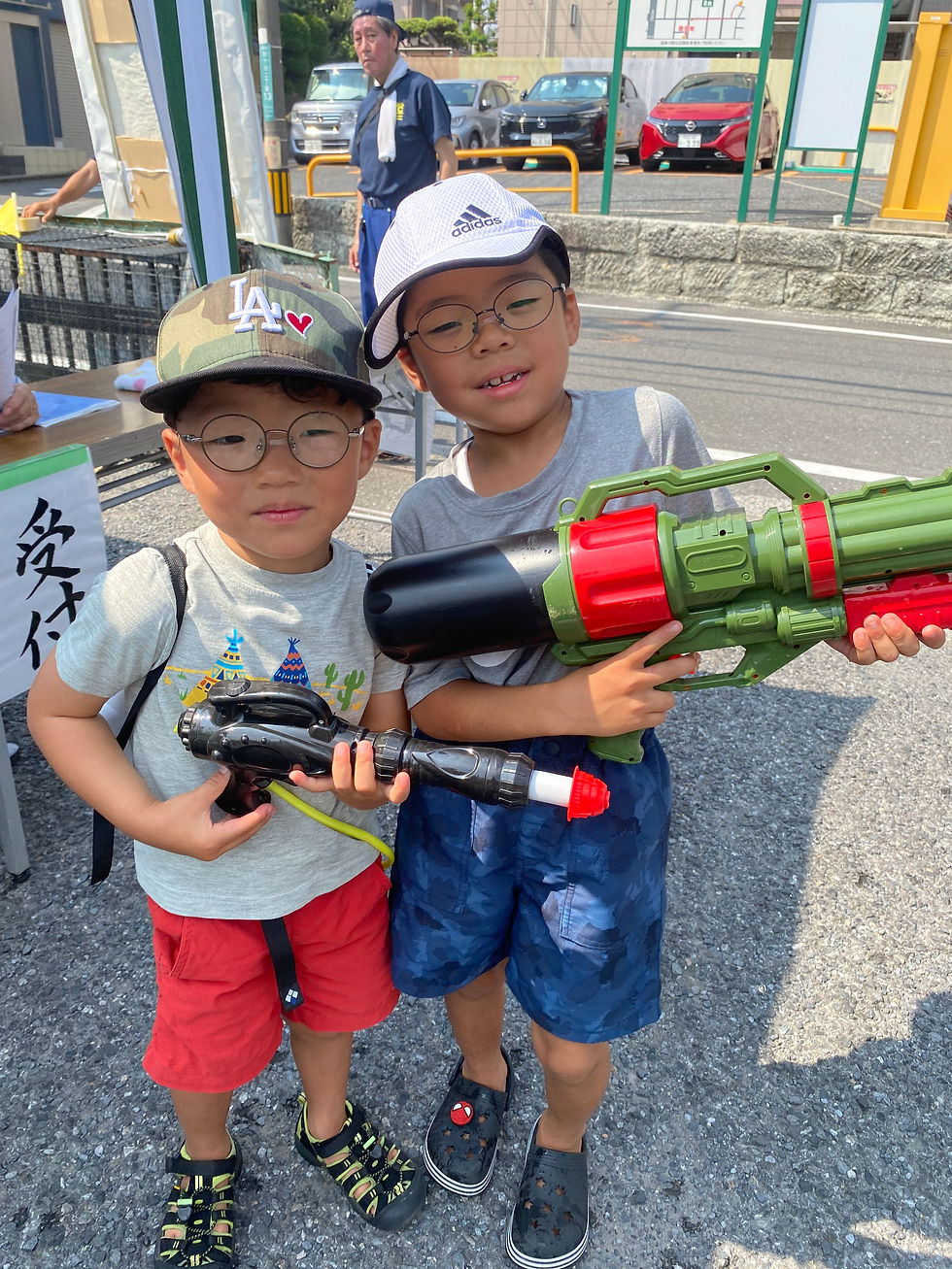 自前の強力水鉄砲持参の強者登場w