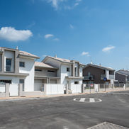 Roncade, villette bifamiliari con giardino di  nuova costruzione con grande soggiorno, cucina 4 camere  