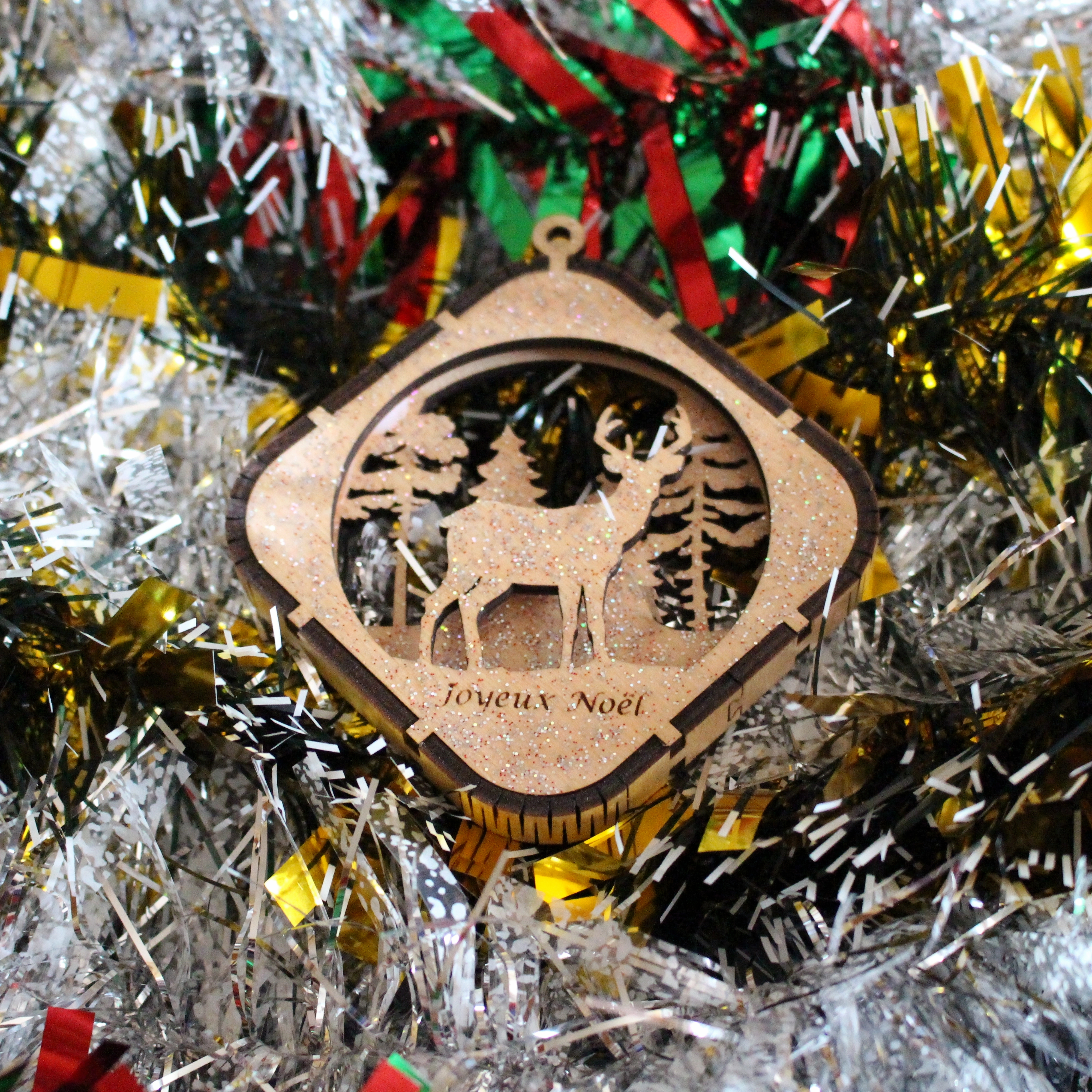 Boule de noël carré cerf en bois 3D