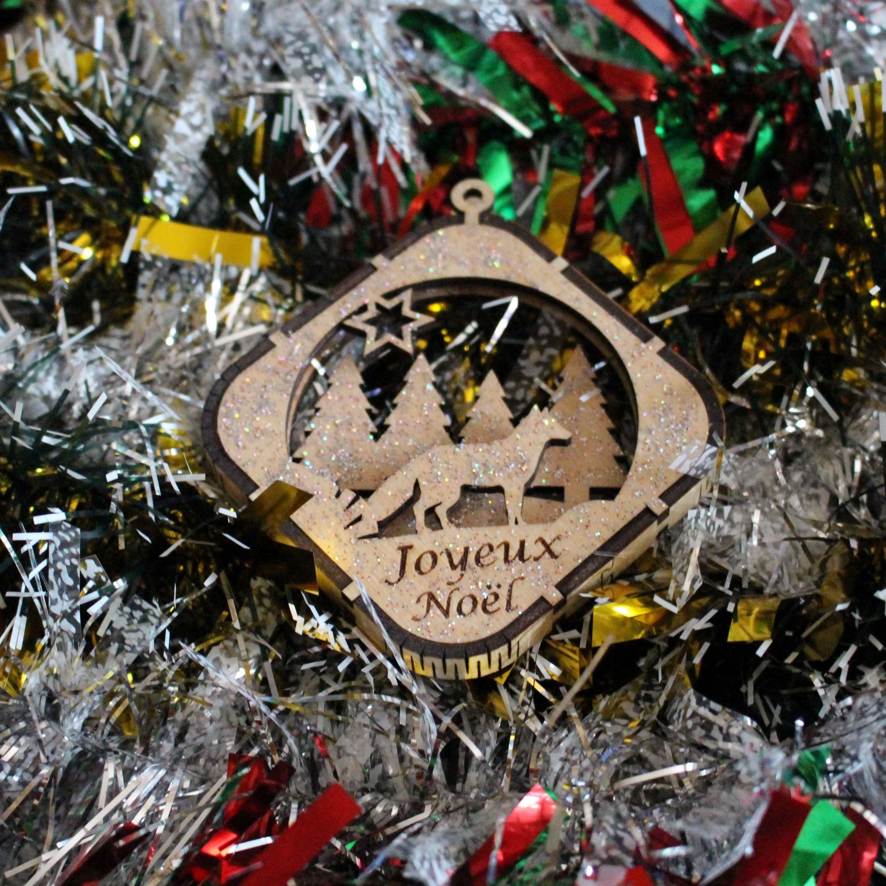 Boule de noël carré loup en bois 3D