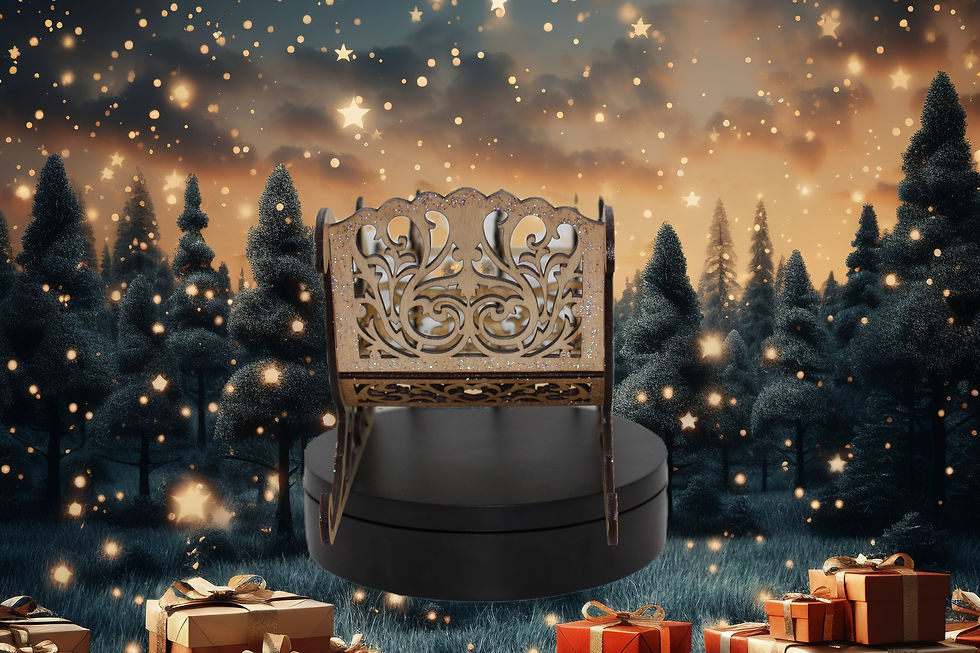 Miniature chaise sculptée, décor Noël