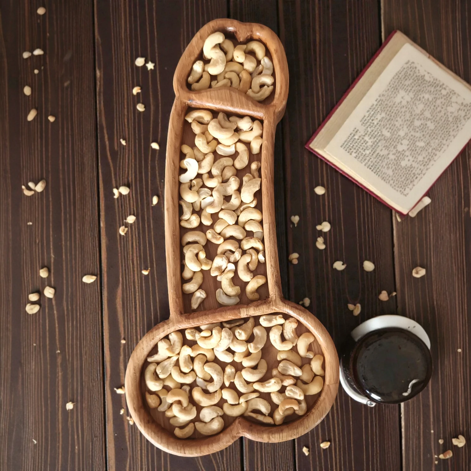 Planche apéritif en forme de pénis