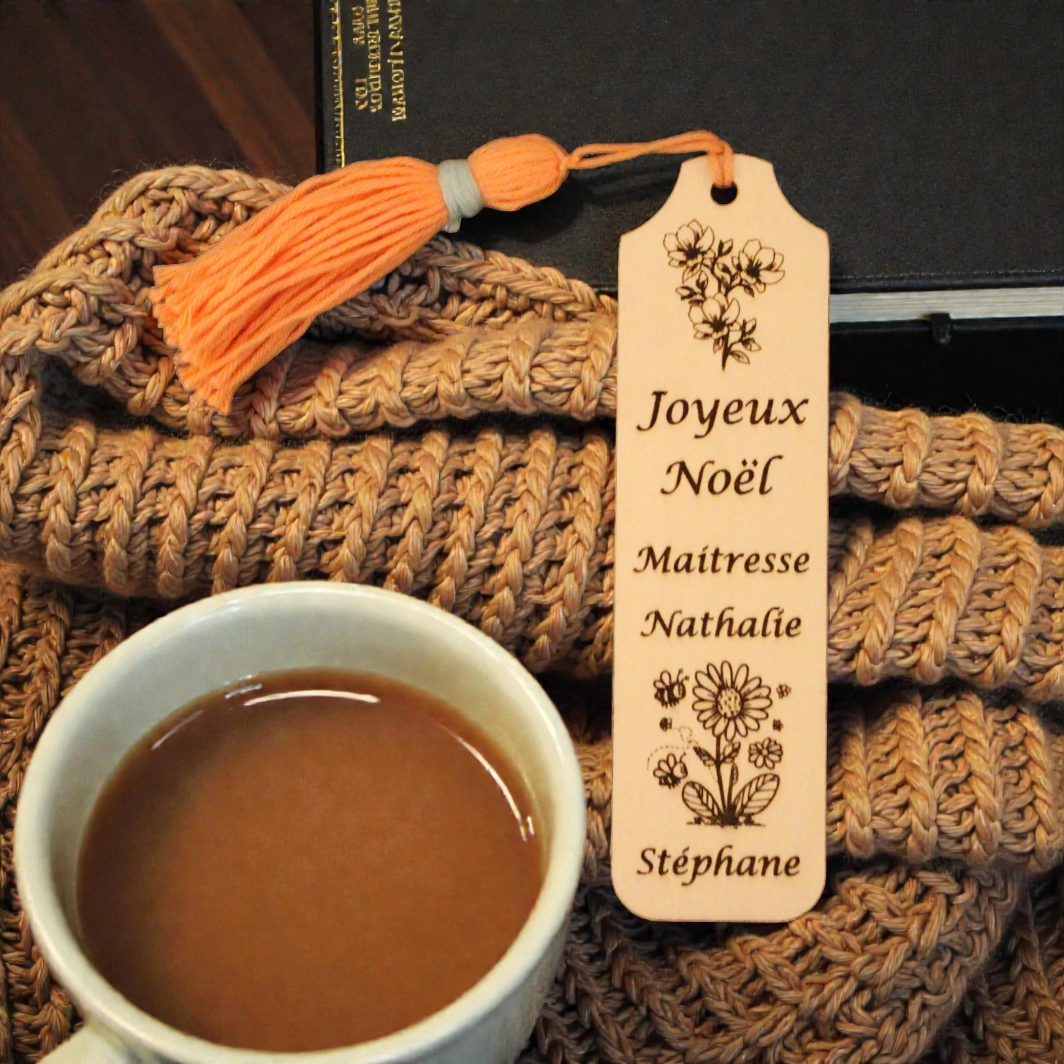 marque page maitresse en bois
