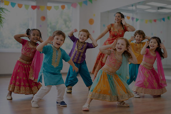Bollywood dance class in vibrant studio_edited.jpg