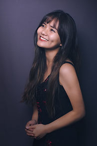 Rie picture_headshot.jpeg
