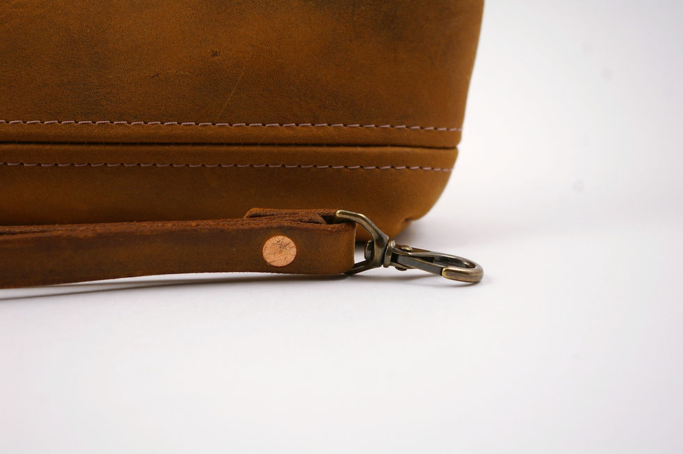 Thumbnail: Wristlet Clutch - "Heather" - Oil-Tanned
