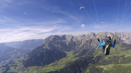 paragliding-in-india.gif