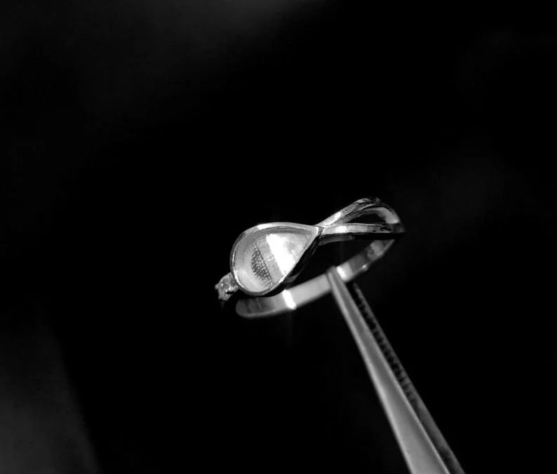 Thumbnail: 925 Sterling Silver Ring Studded With Garnet Color CZ Crystals Gemstone.