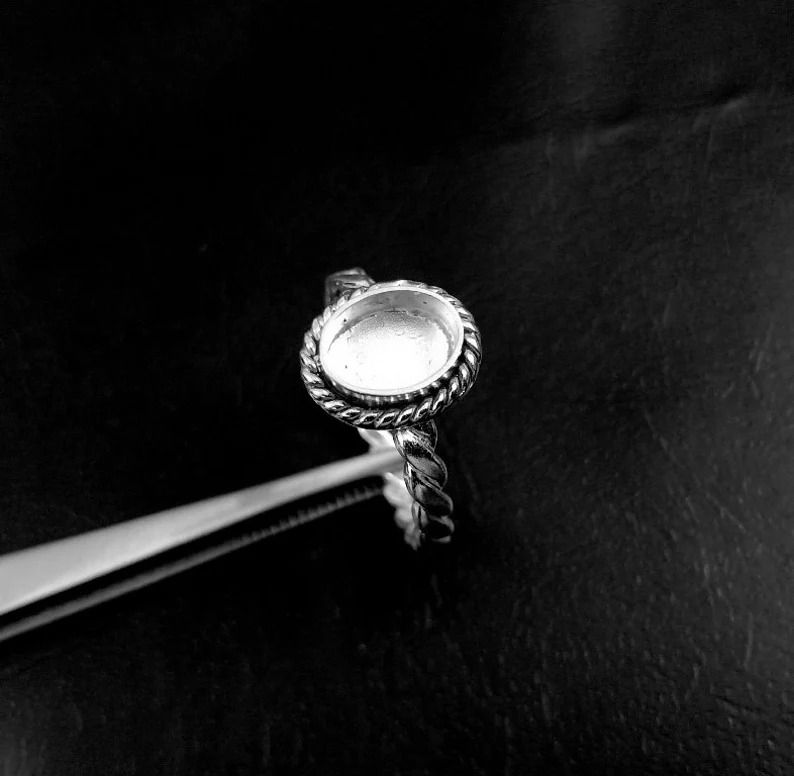 Thumbnail: 925 Sterling Silver Ring For Oval Shape Gemstone With Flat Rope Wire Band.