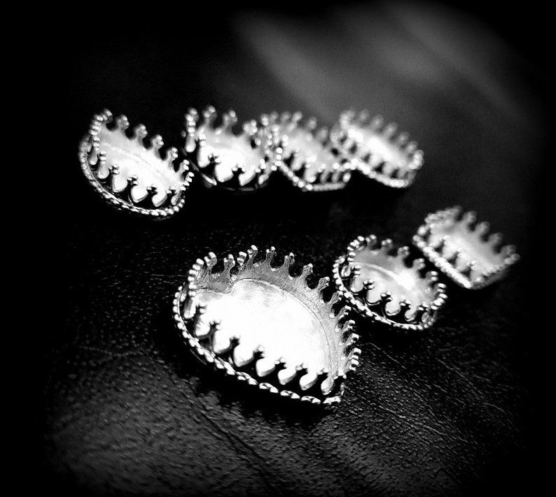 Thumbnail: 925 Sterling Silver Oval Shape Crown Bezel Cups, Wholesale Jewelry Supplies.