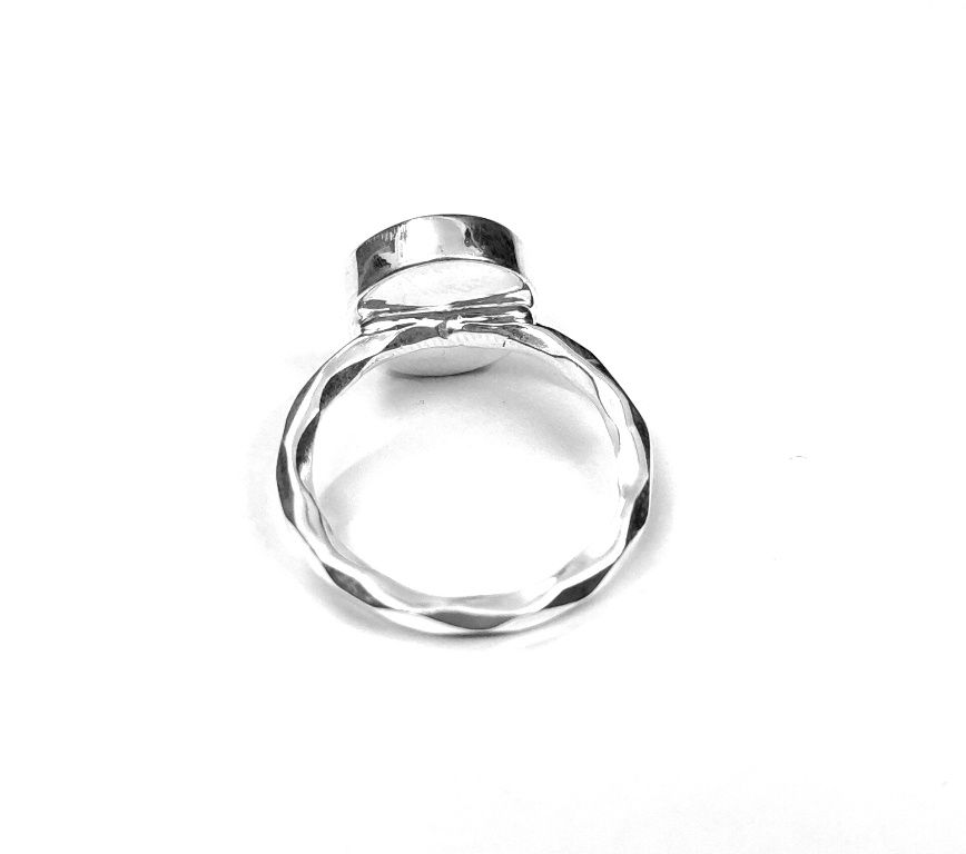 Thumbnail: 925 Sterling Silver Round Shape Ring Bezel Setting With Twisted Band.