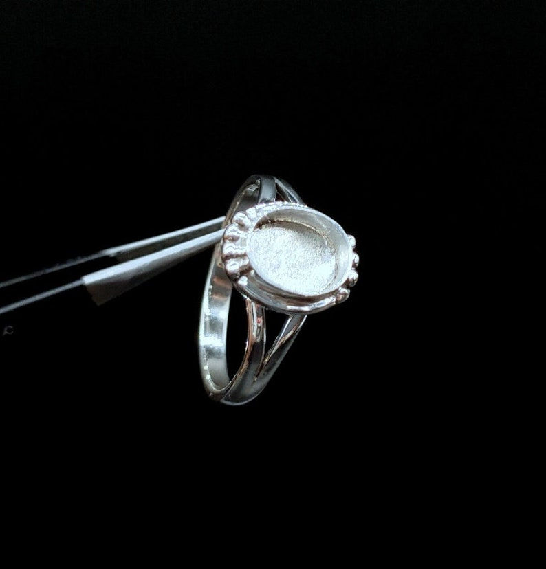 Thumbnail: 925 Sterling Silver Oval Shape Handcrafted Ring Blank Bezel Setting.