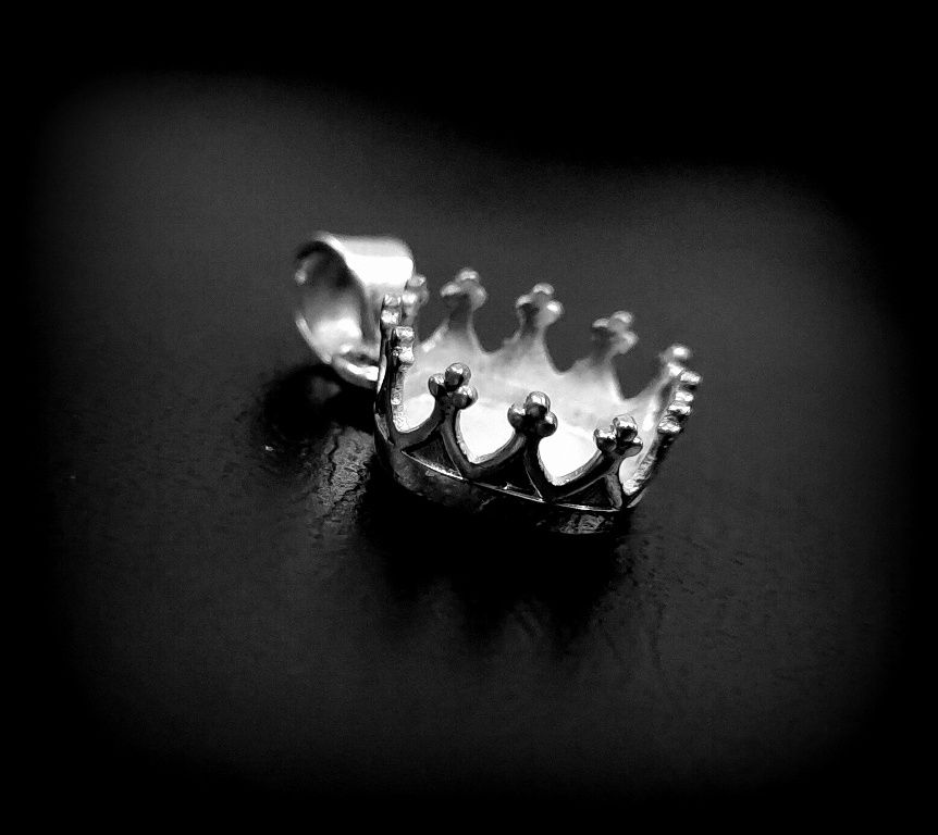Thumbnail: 925 Sterling Silver Crown Setting Pendant Bezel For Square Cushion Shape.