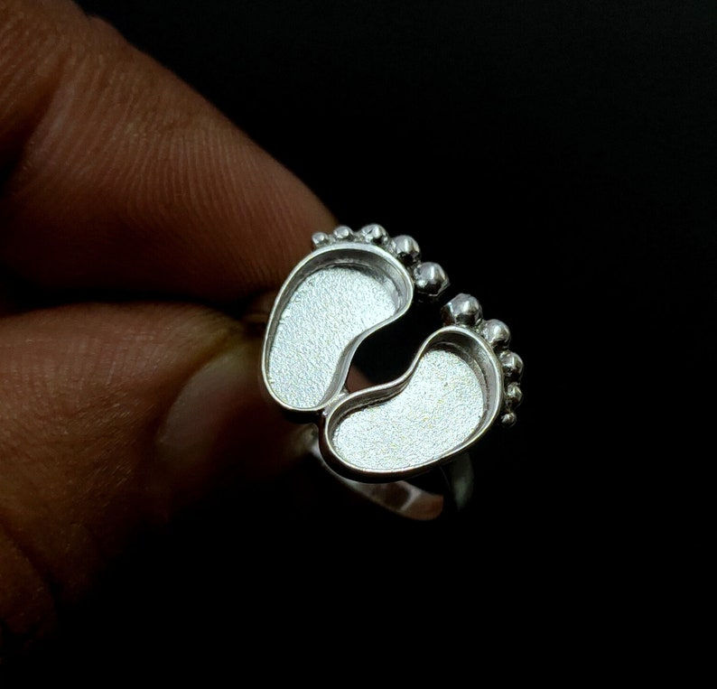 Thumbnail: 925 Sterling Silver Baby Foot Shape Ring Blank Bezel Setting For Pour Resin.