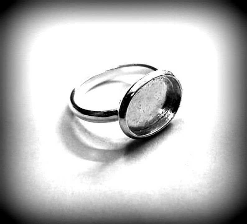 Thumbnail: 925 Sterling Silver Oval Shape Thick Bezel Ring Blank Bezel Setting.