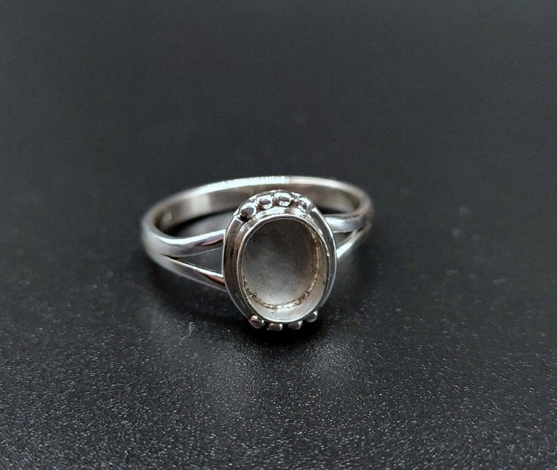 Thumbnail: 925 Sterling Silver Oval Shape Handcrafted Ring Blank Bezel Setting.