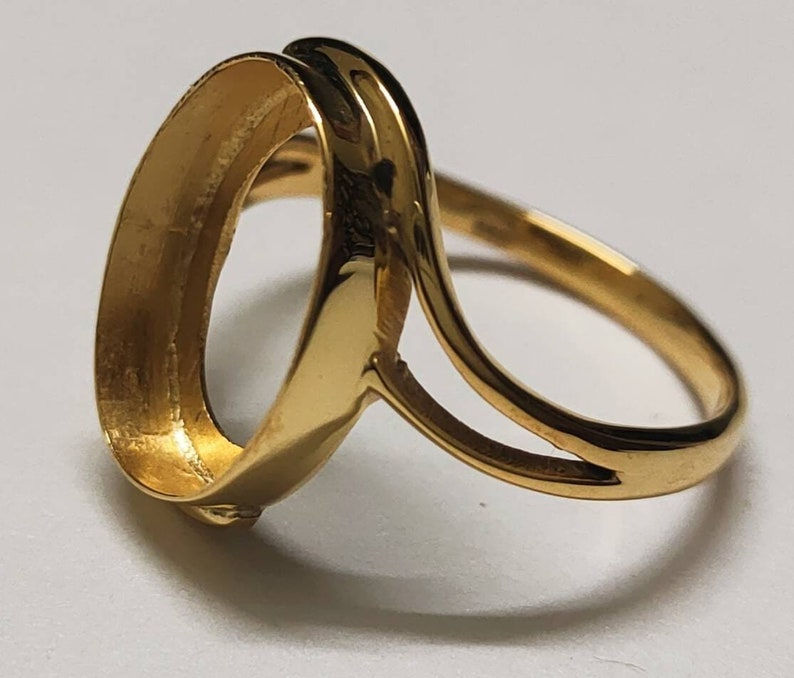 Thumbnail: Yellow Gold Plated Over 925 Sterling Silver Oval Shape Blank Bezel Ring Setting.