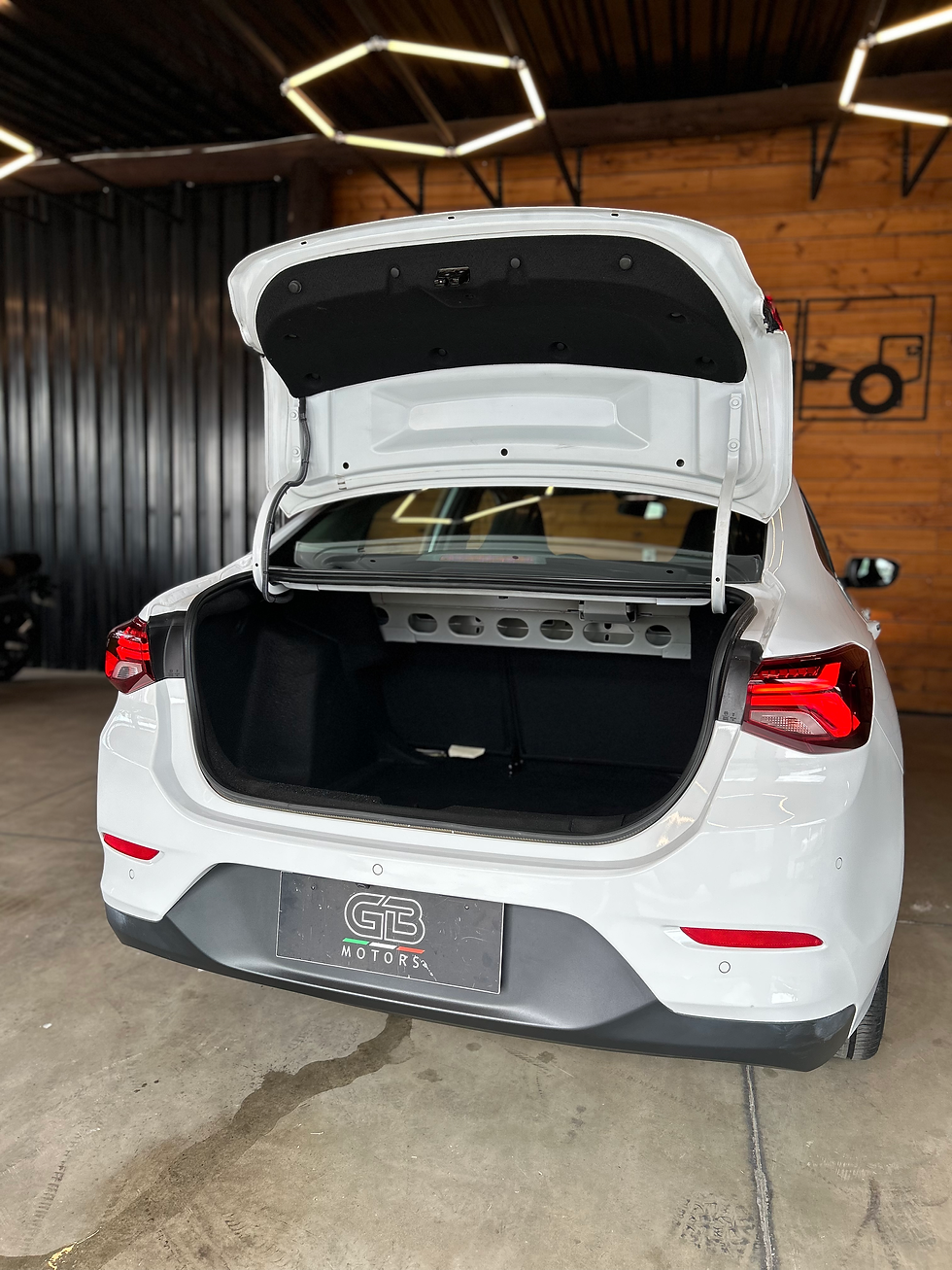 Miniatura: Chevrolet Onix Plus