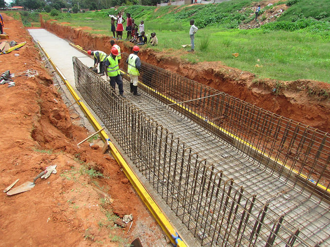 Contenção e Estabilização da Ravina do Aço- Moxico