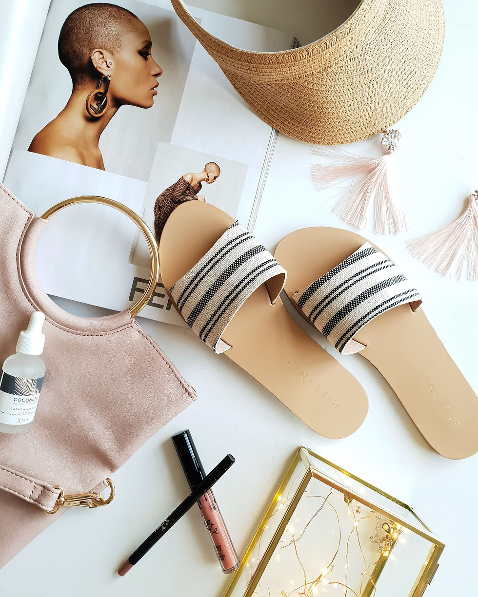 FLAT LAYS