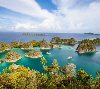 Piaynemo sight from top of the island.