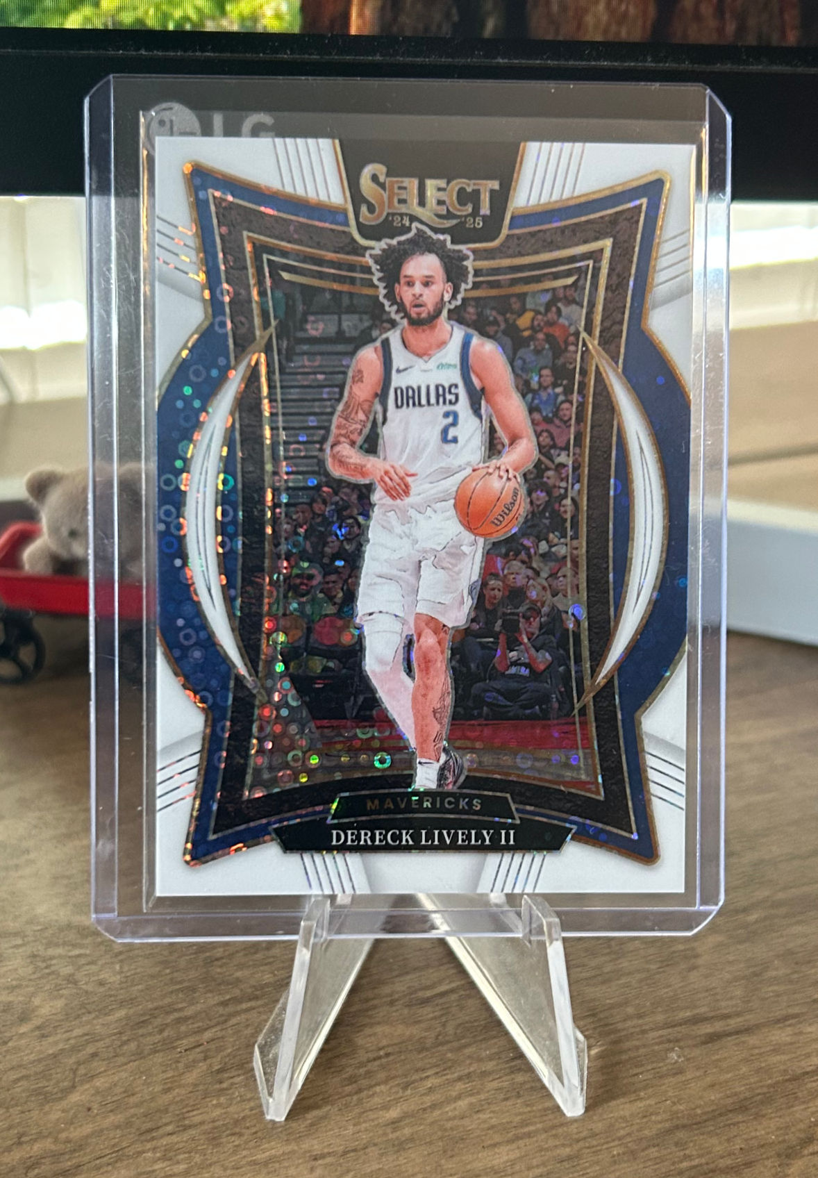 Derreck Lively II - 2025-2025 Panini Select Disco White Prizms 44/75