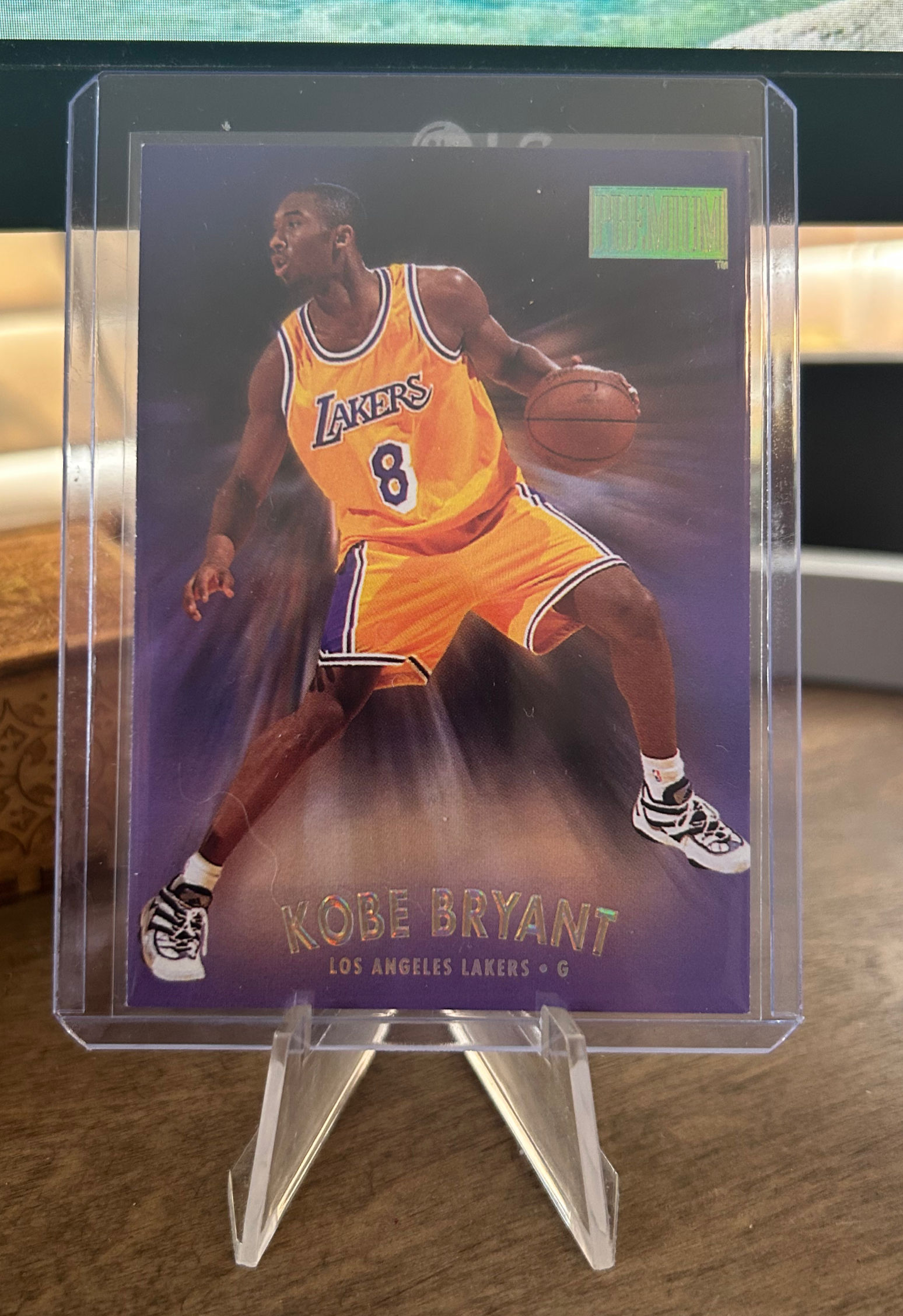 Kobe Byrant - 1997 Skybox Premium Basketball