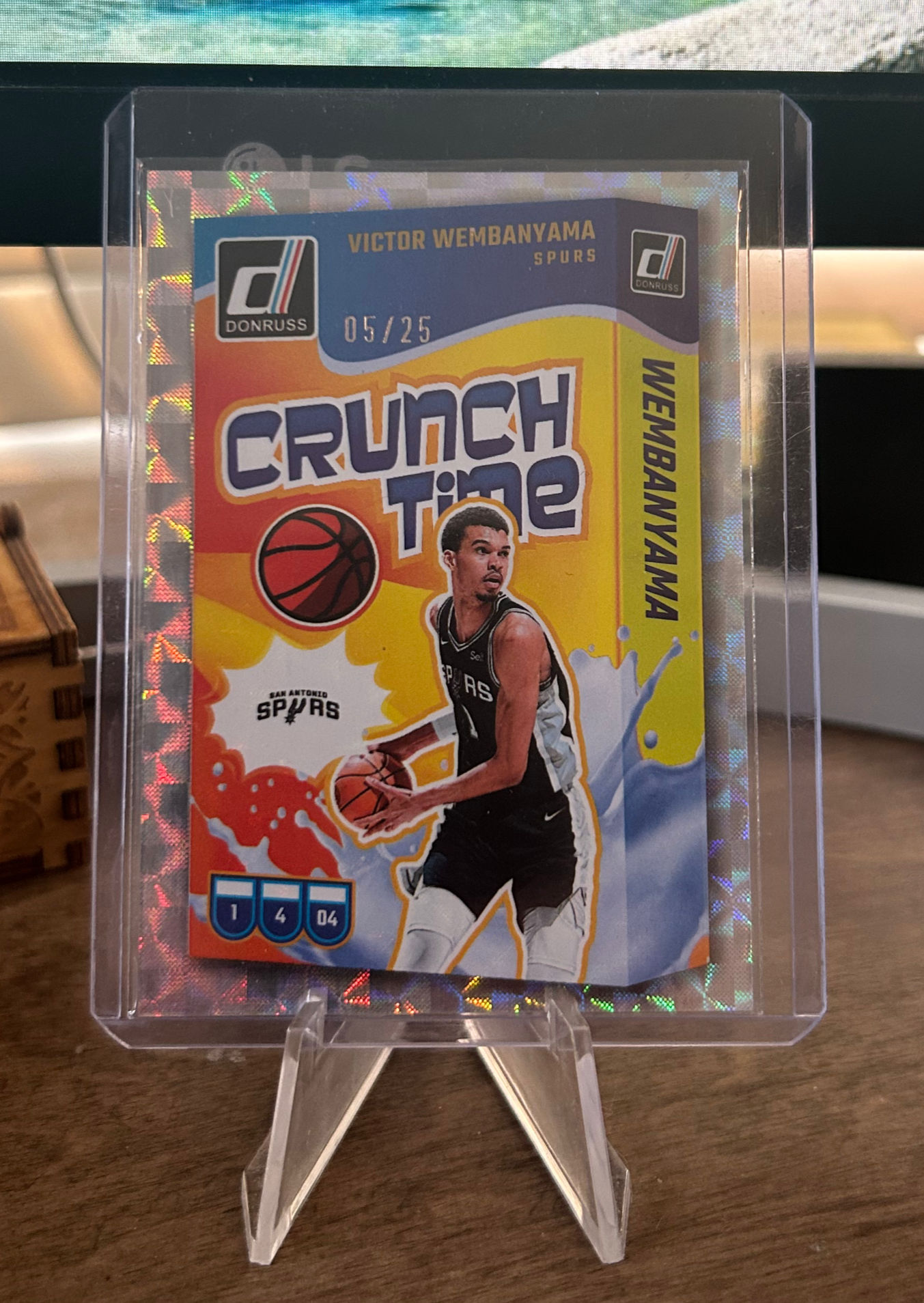 Victor Wembanyama - 2024-2025 Donruss Basketball Crunch Time Hyper 05/25