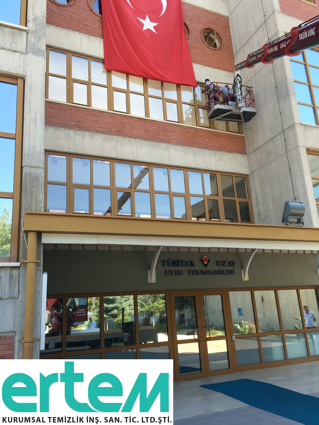 Ankara Dış Cephe Cam Temizliği