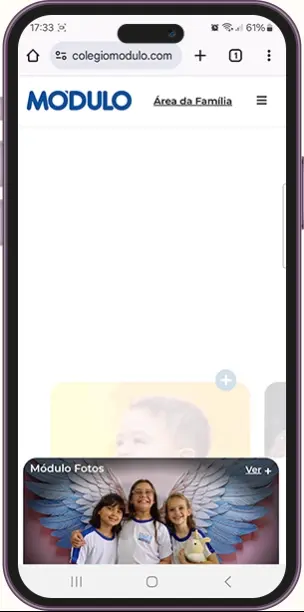 Aplicação de tela do programa do colégio em celular.