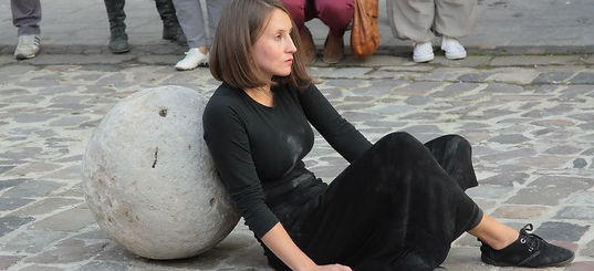 Yaryna Shumska. Performance on Lesi Ukrainky str. Festival Days of performance art in Lviv