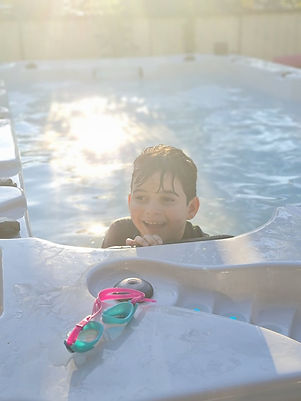 Kid in pool.jpg
