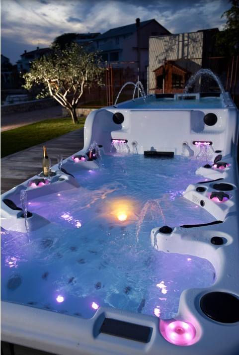 Thumbnail: Entertainer Swim Spa