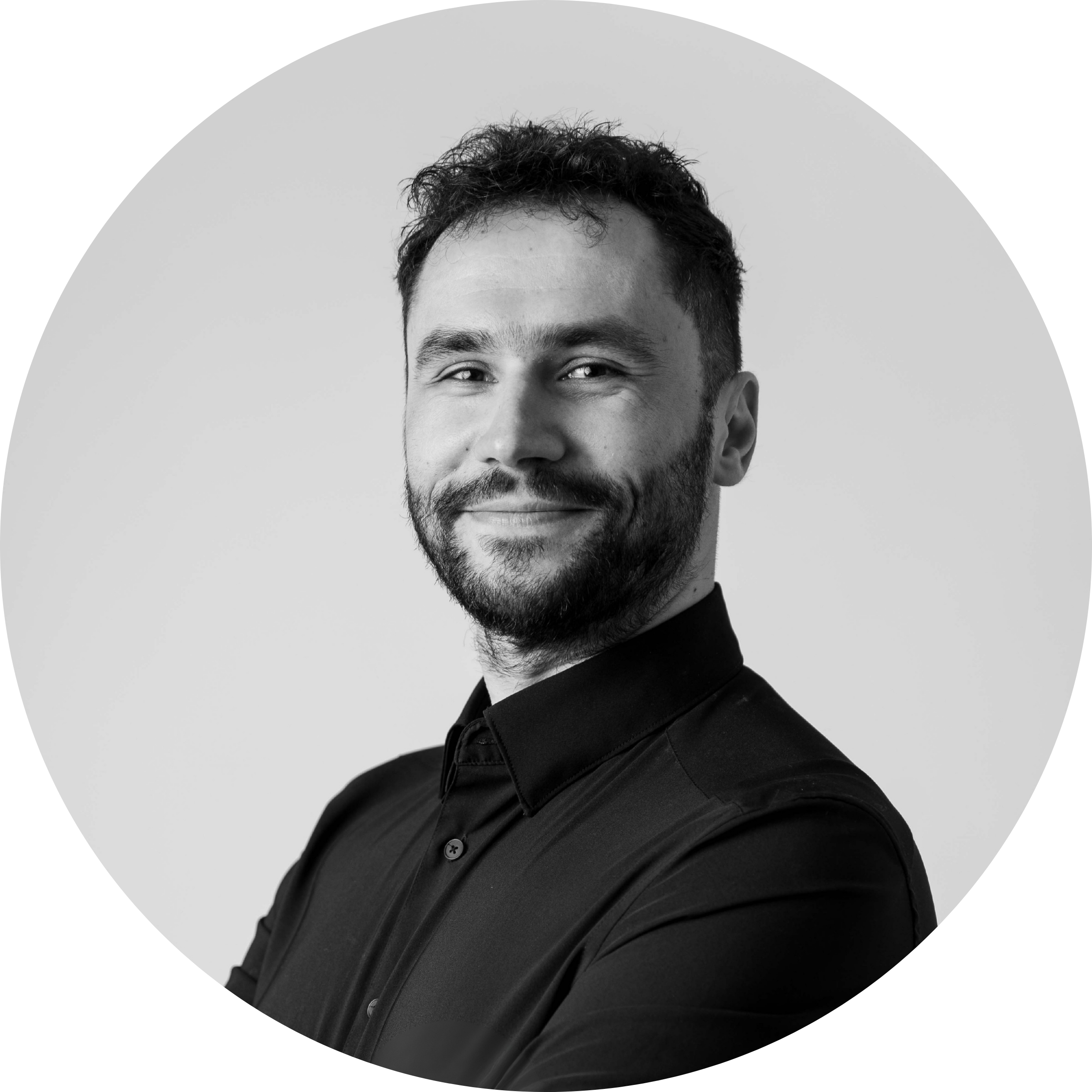 Poza scriitorului: Arh. Sebastian Ș. Apostol