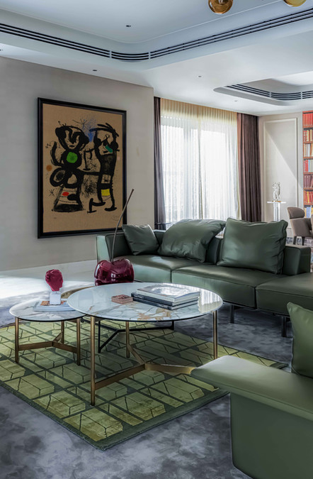 0H8A5246 copy new edits copy with new painting .jpg