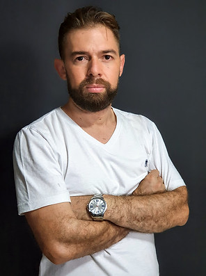 Juliezer Sousa Escritor e Consultor Fina